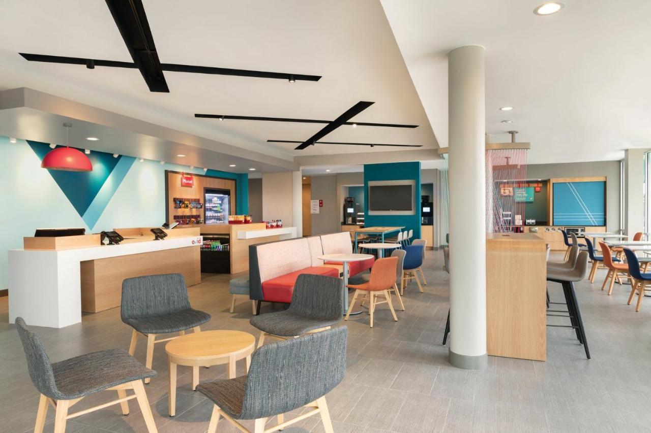 Avid Hotels Elkhart North By Ihg Екстериор снимка